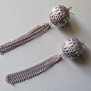 Earrings silver ball and chains